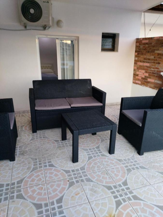 ساراندا Vintage Apartment المظهر الخارجي الصورة