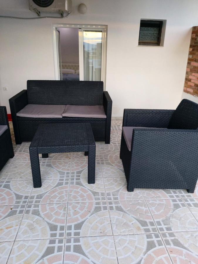 ساراندا Vintage Apartment المظهر الخارجي الصورة